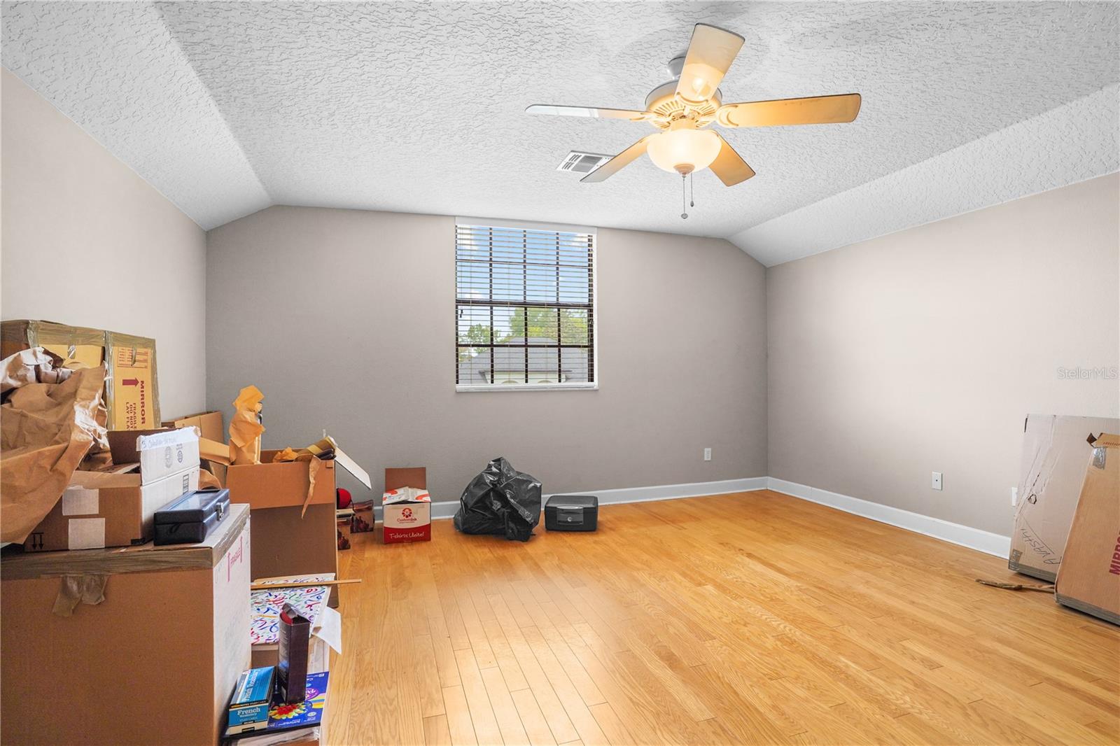 Image 37 of 57 For 803 Blairmont Lane