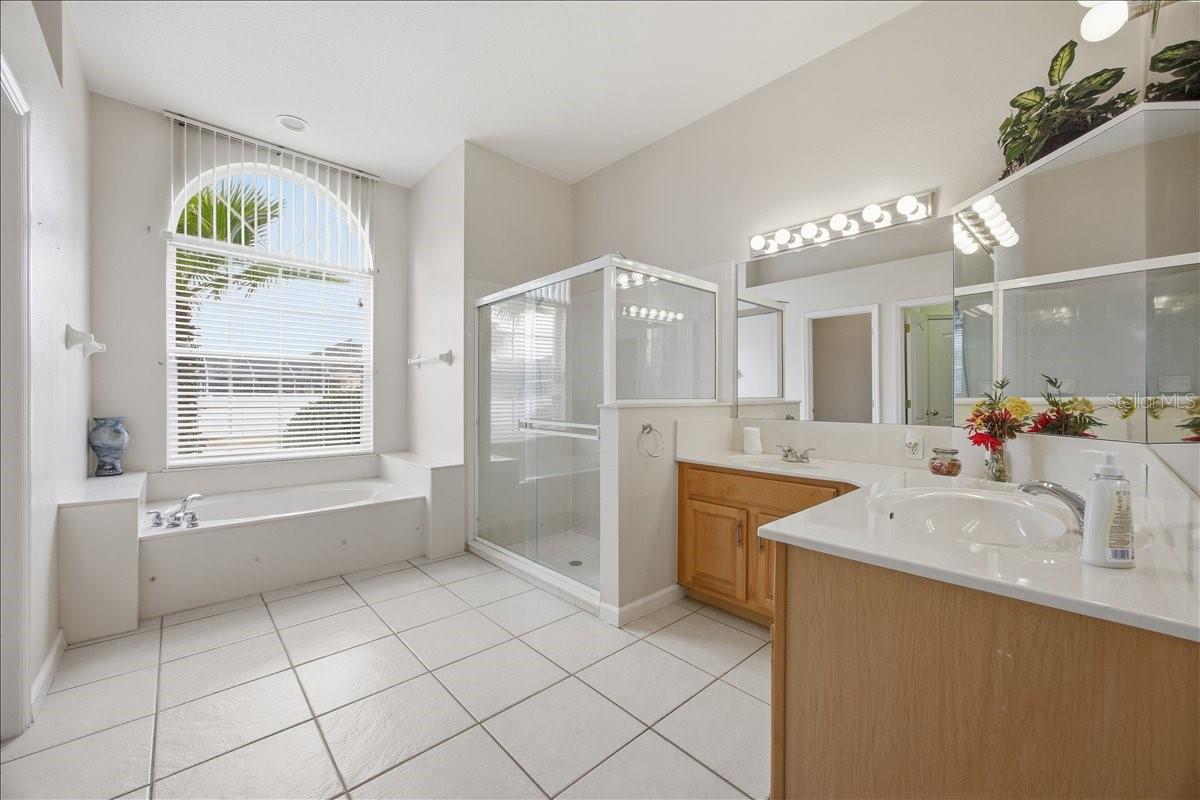 Image 9 of 28 For 722 Brighton Drive