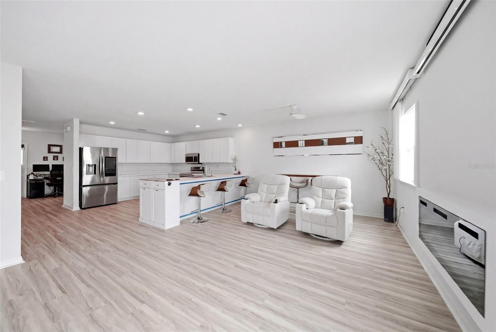 Image 10 of 23 For 1862 Daystar Drive