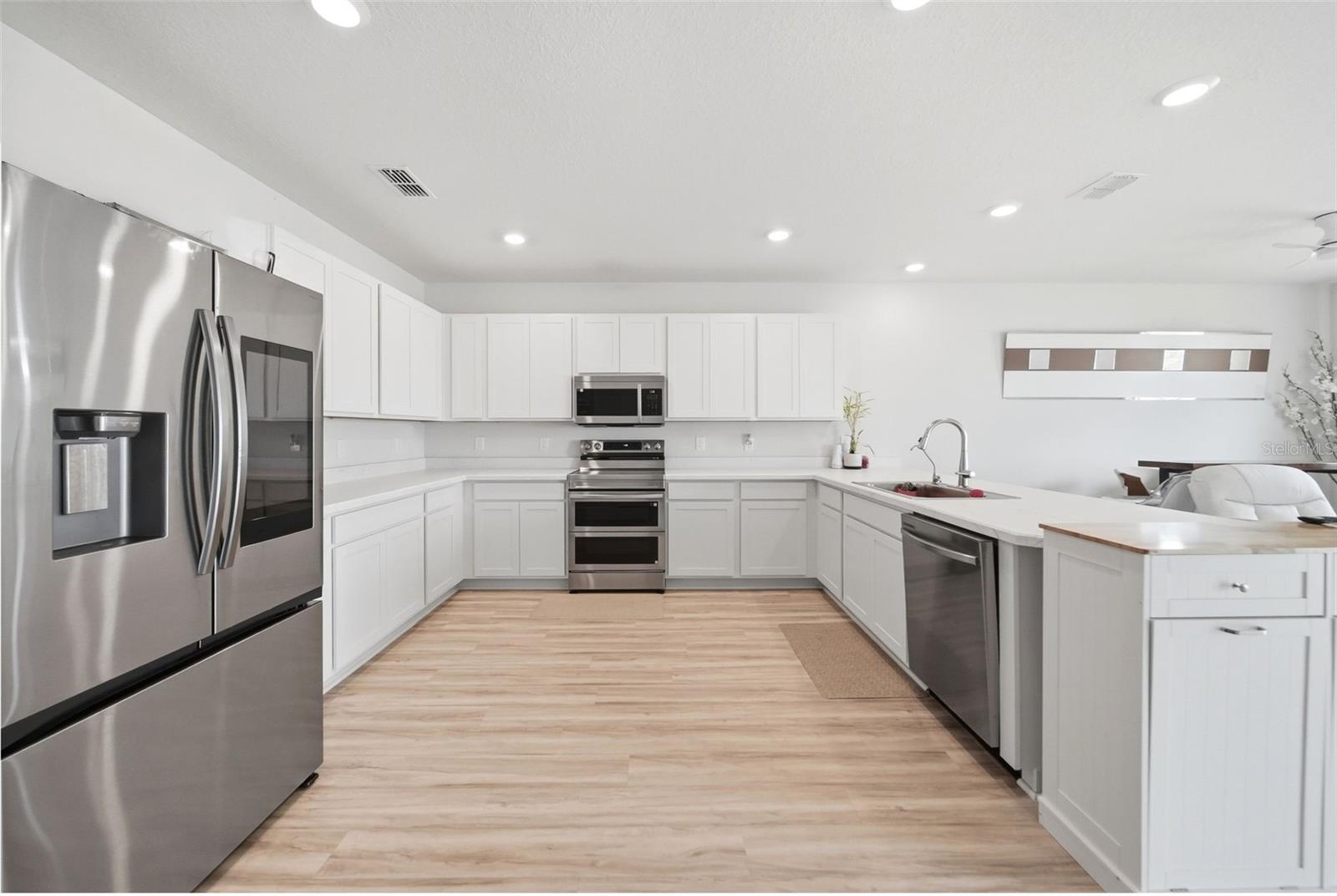 Image 9 of 23 For 1862 Daystar Drive