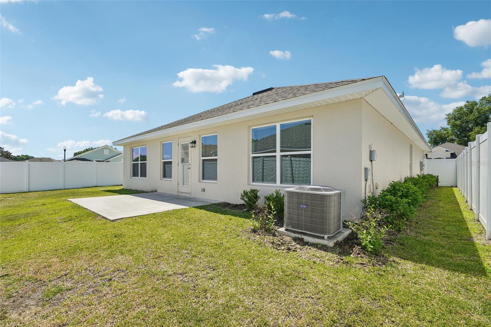 Image 24 of 27 For 4588 25th Loop