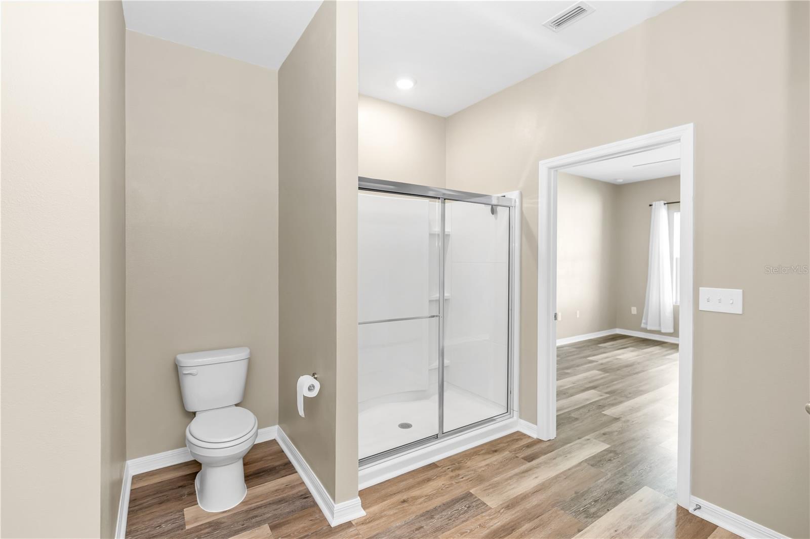 Image 18 of 31 For 2855 Neverland Drive