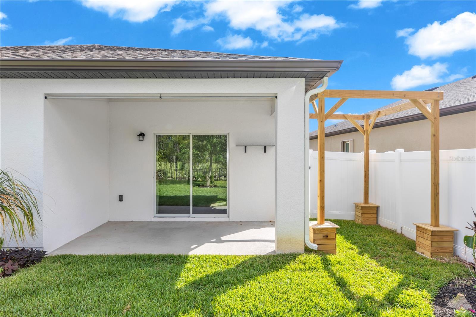 Image 21 of 31 For 2855 Neverland Drive