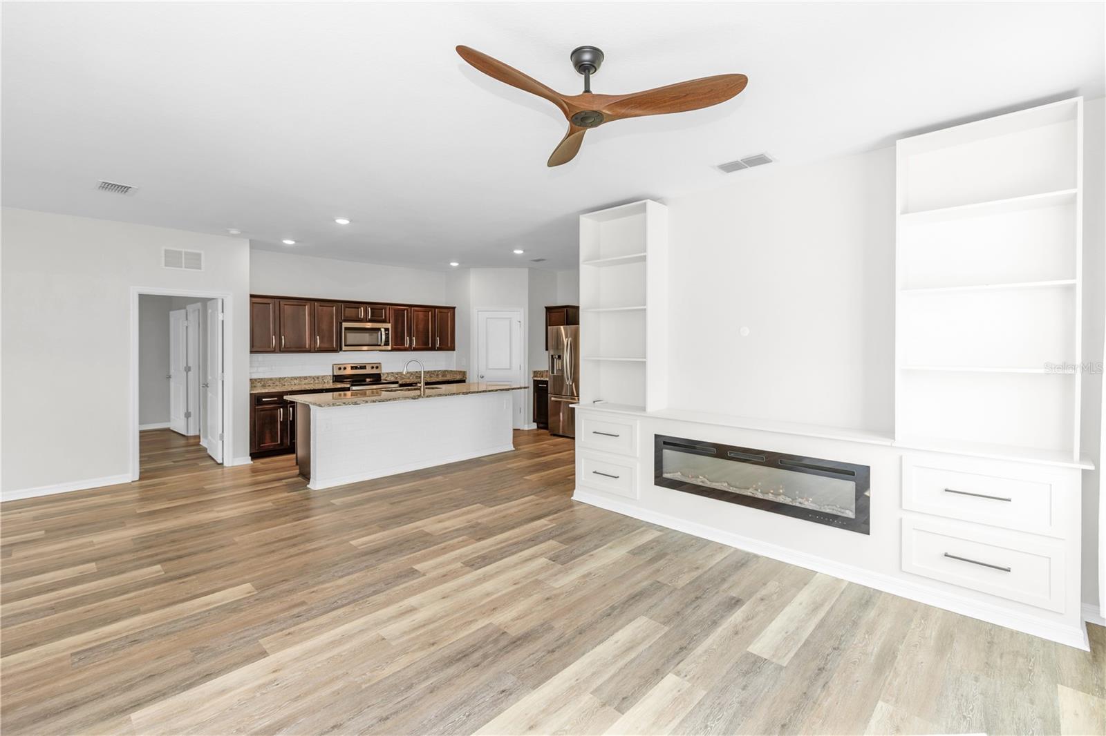 Image 3 of 31 For 2855 Neverland Drive