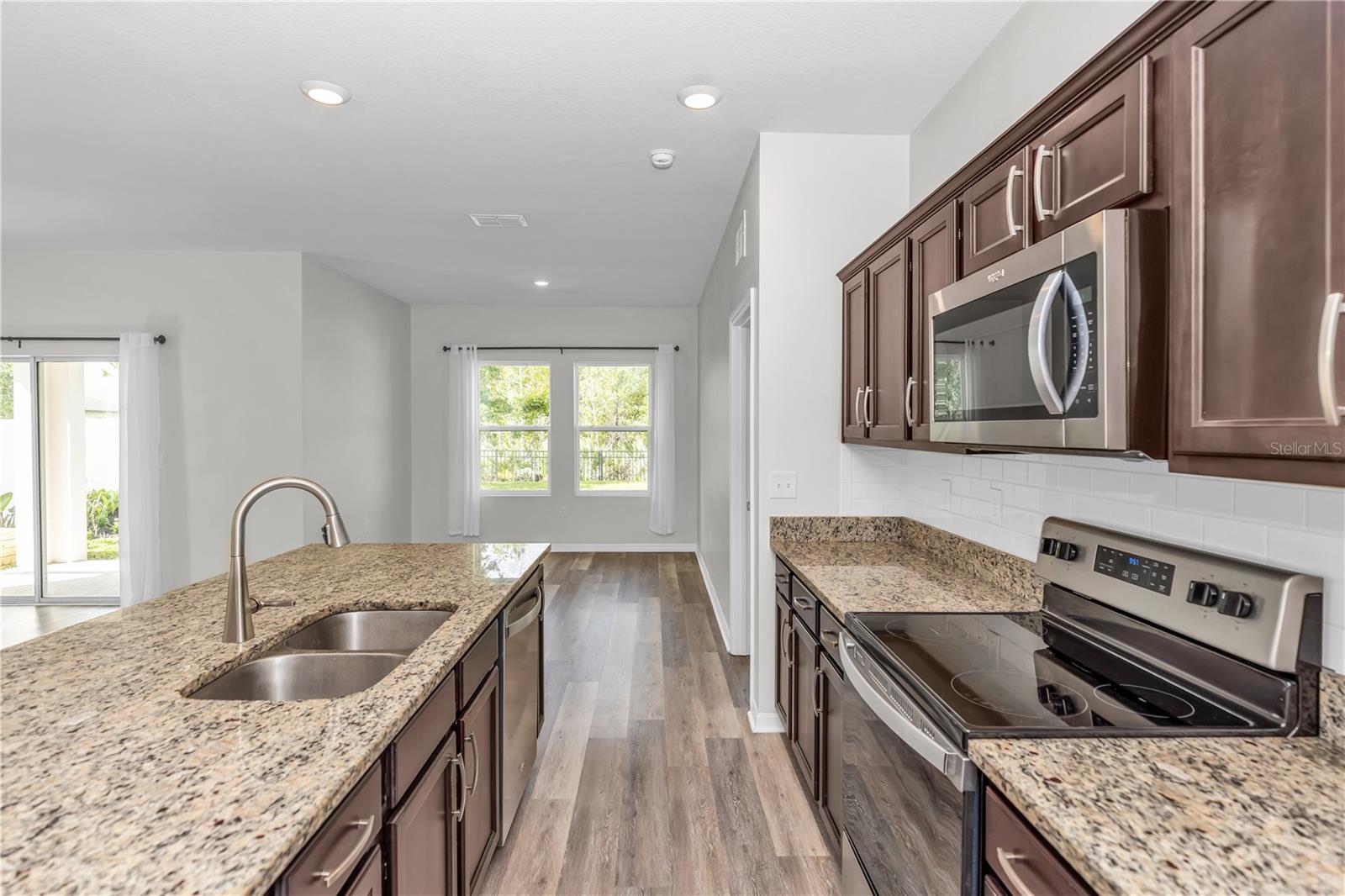 Image 5 of 31 For 2855 Neverland Drive