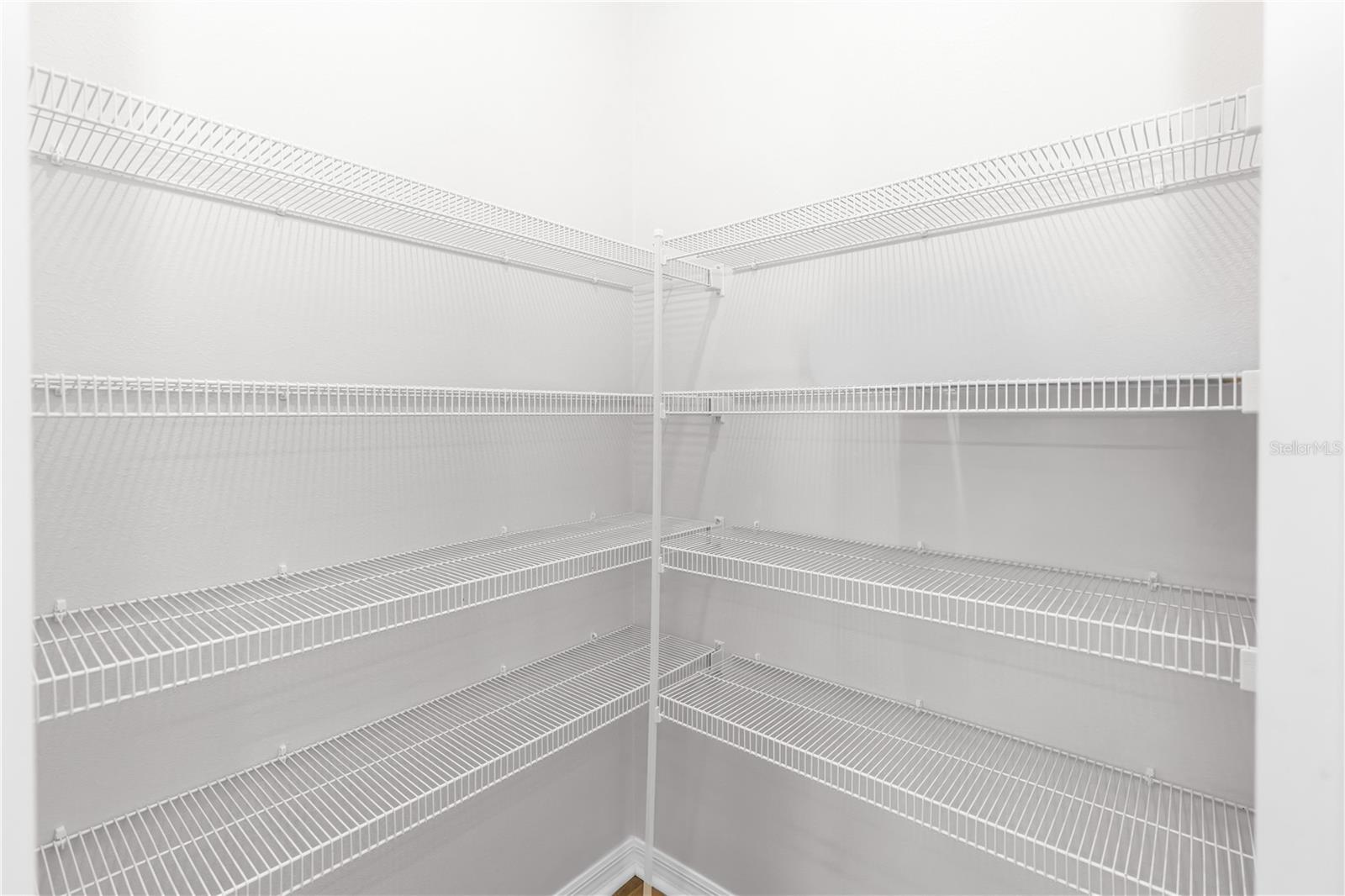 Image 7 of 31 For 2855 Neverland Drive