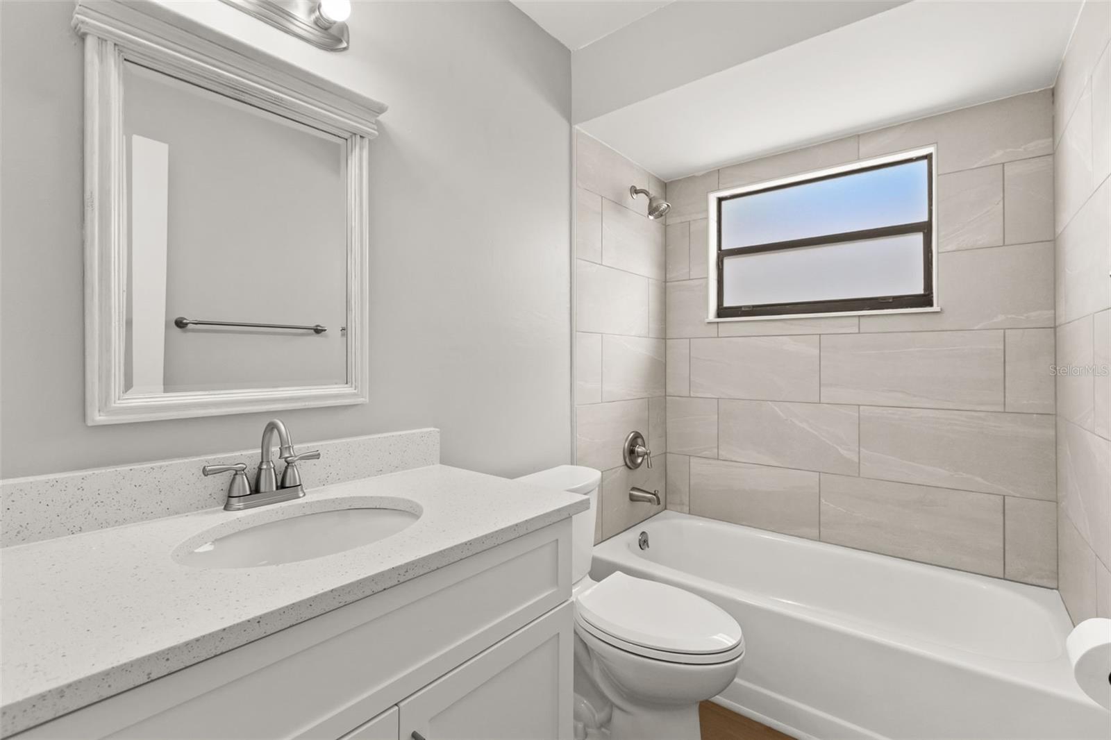 Image 14 of 43 For 925 Red Dandy Drive