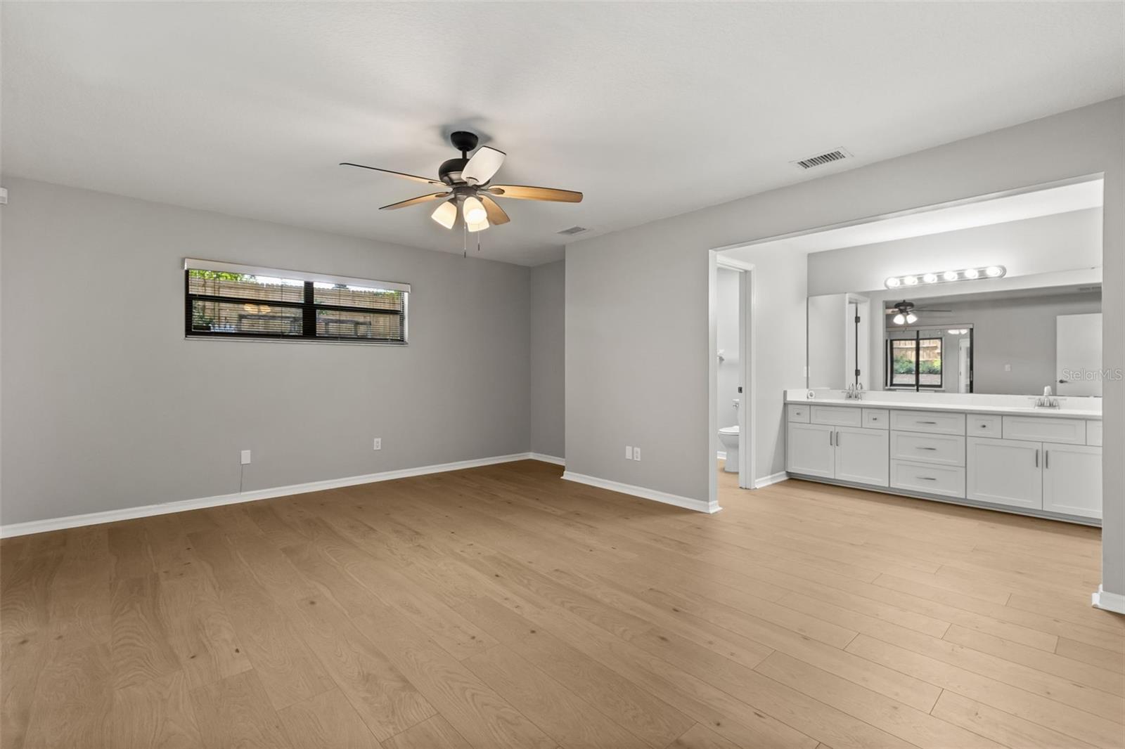 Image 18 of 43 For 925 Red Dandy Drive