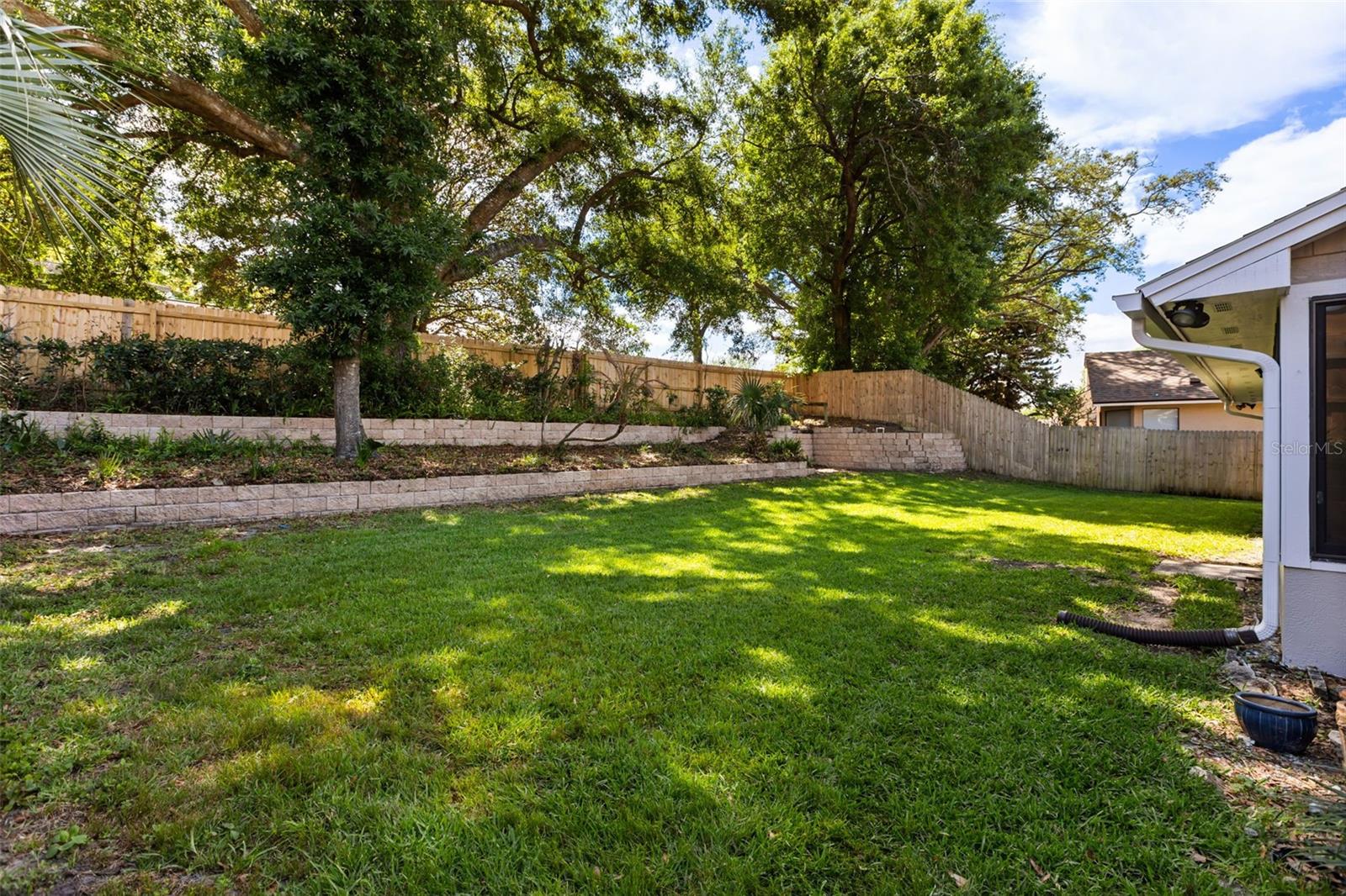 Image 34 of 43 For 925 Red Dandy Drive