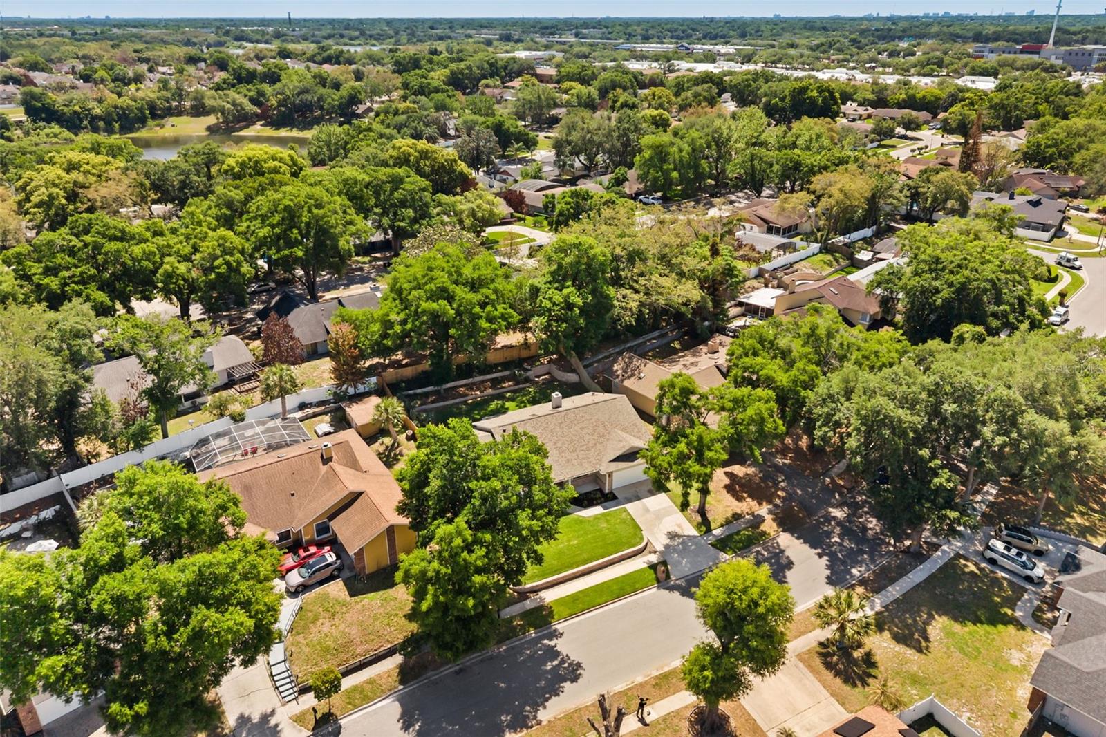 Image 39 of 43 For 925 Red Dandy Drive