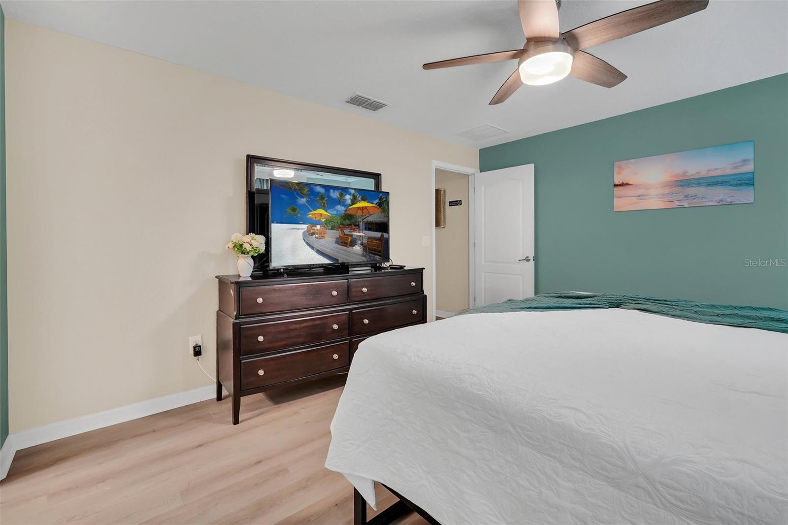 Image 19 of 62 For 8958 Cat Palm Road