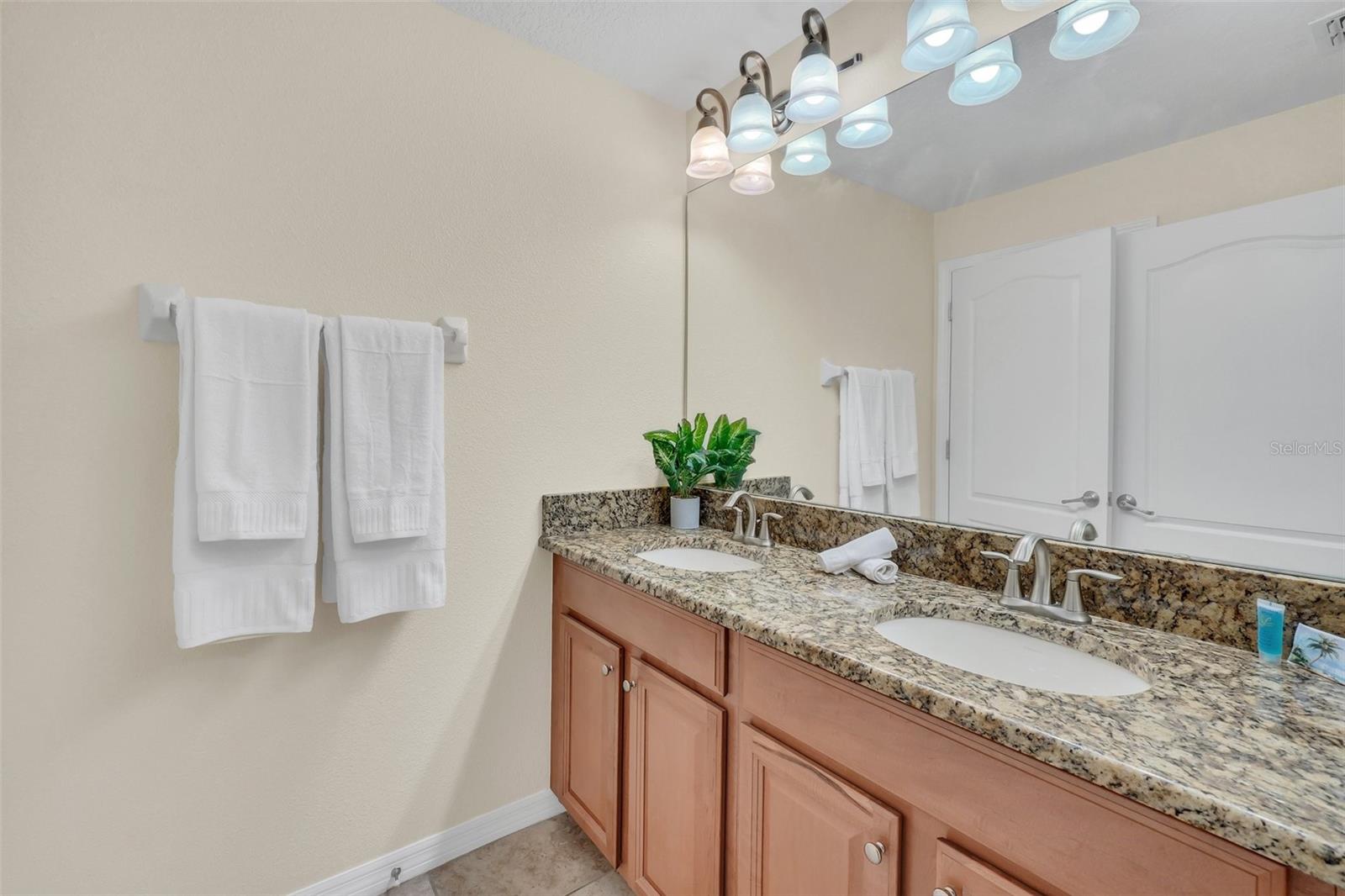 Image 26 of 62 For 8958 Cat Palm Road
