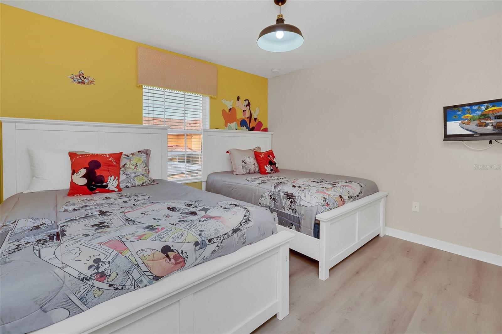 Image 29 of 62 For 8958 Cat Palm Road
