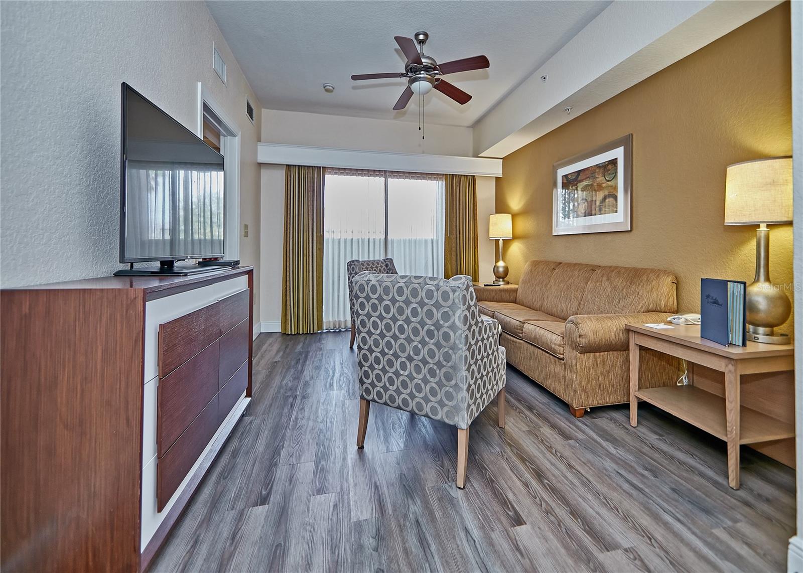 Image 28 of 35 For 12544 Floridays Resort Drive 508b