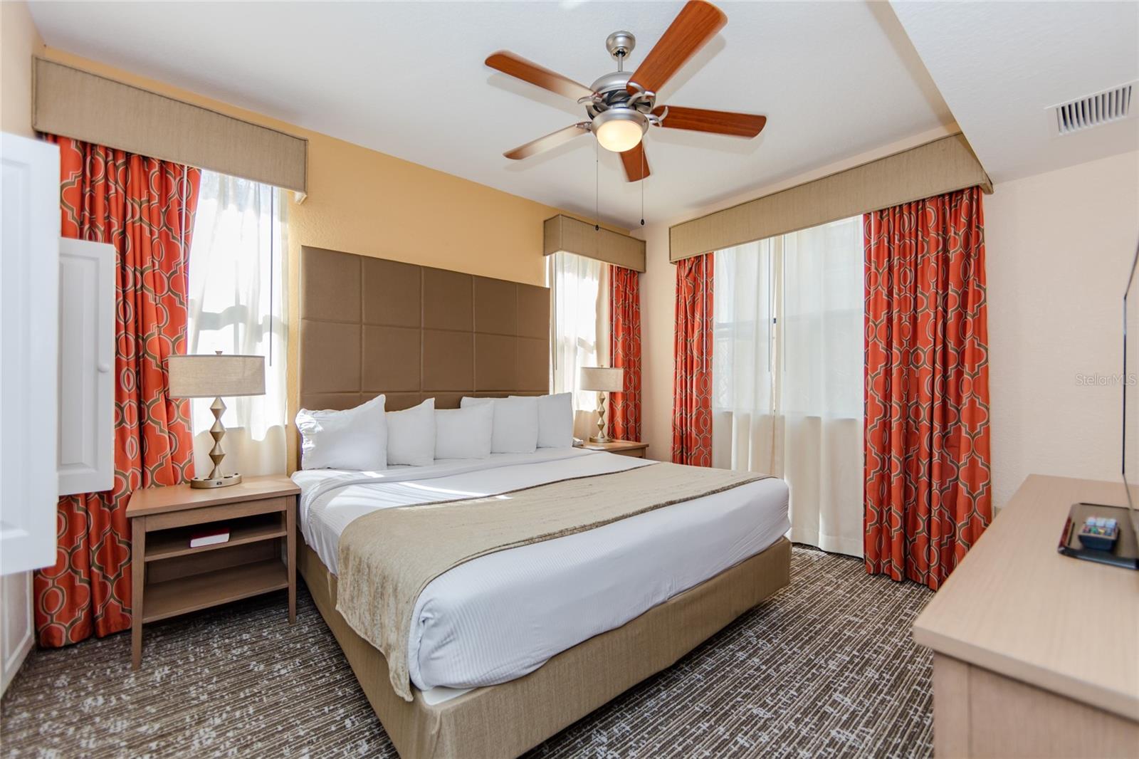 Image 31 of 35 For 12544 Floridays Resort Drive 508b