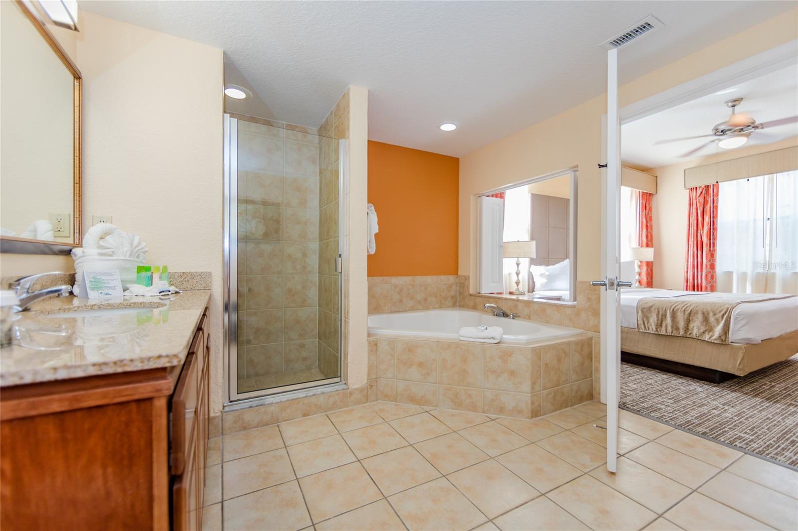 Image 32 of 35 For 12544 Floridays Resort Drive 508b