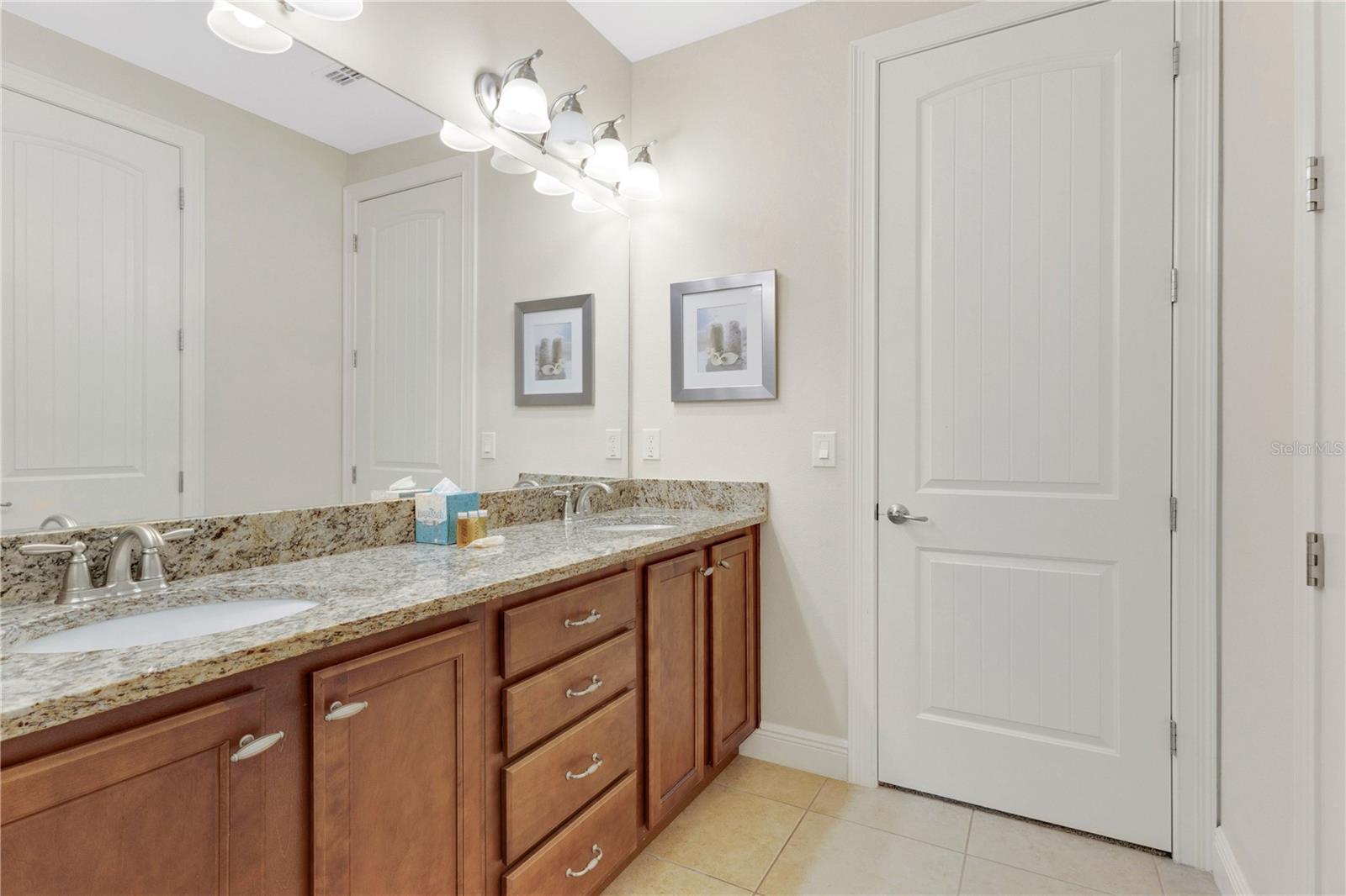 Image 17 of 45 For 410 Novi Path