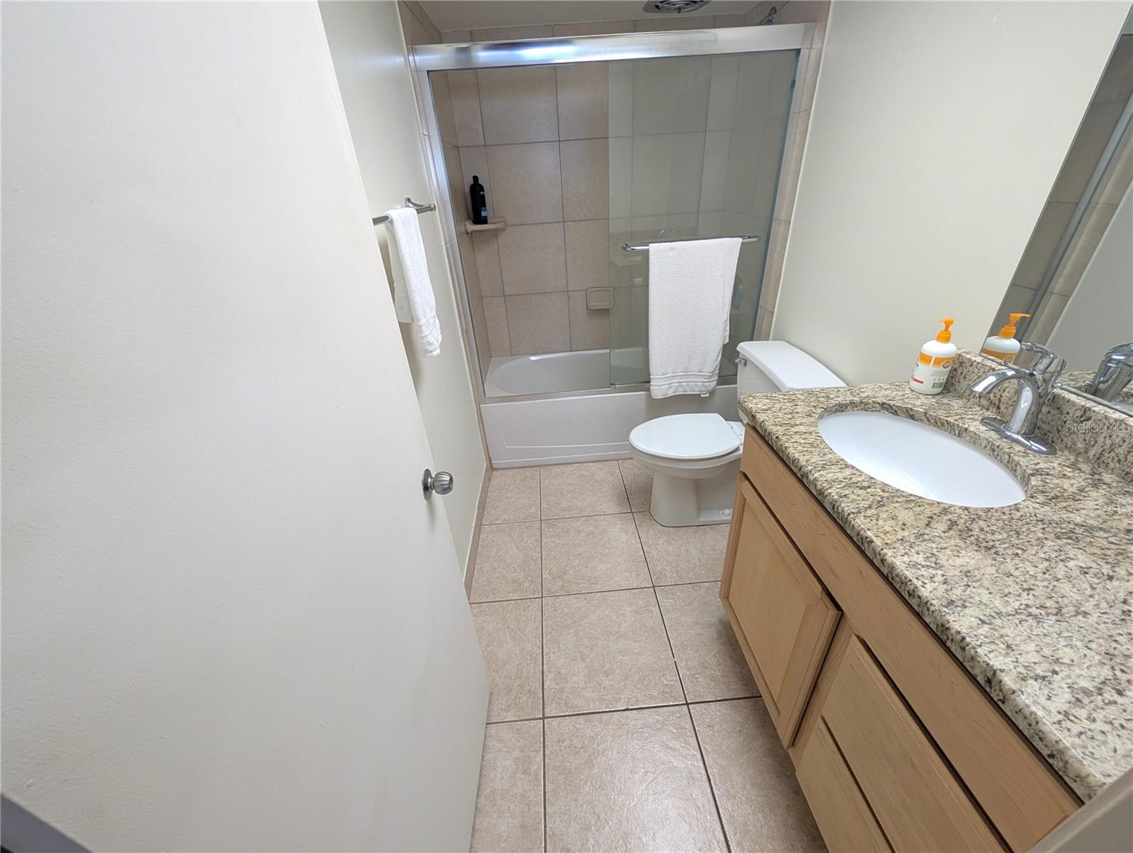 Image 12 of 19 For 17920 Gulf Boulevard 1208a