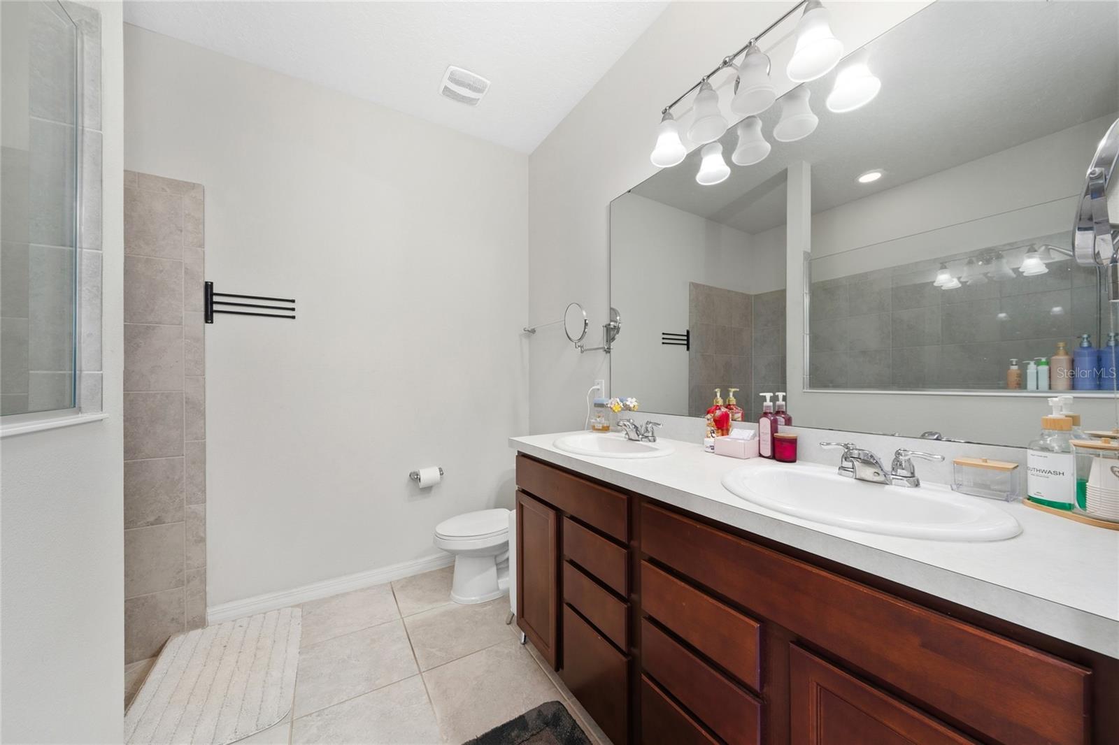 Image 32 of 38 For 8746 Conoy Avenue