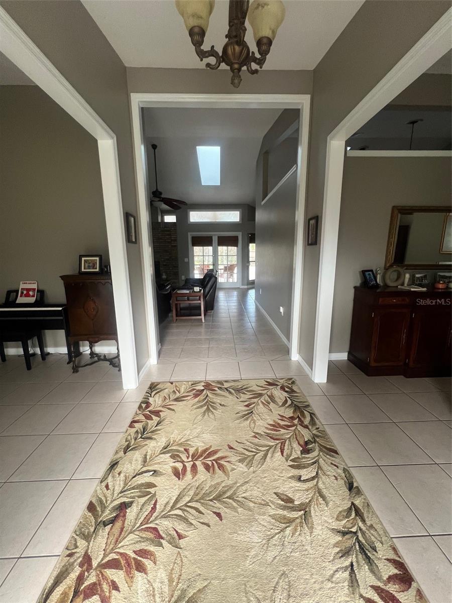 Image 2 of 22 For 1545 Antoinette Court