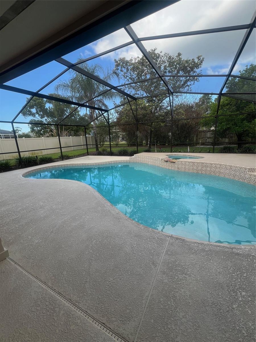 Image 21 of 22 For 1545 Antoinette Court