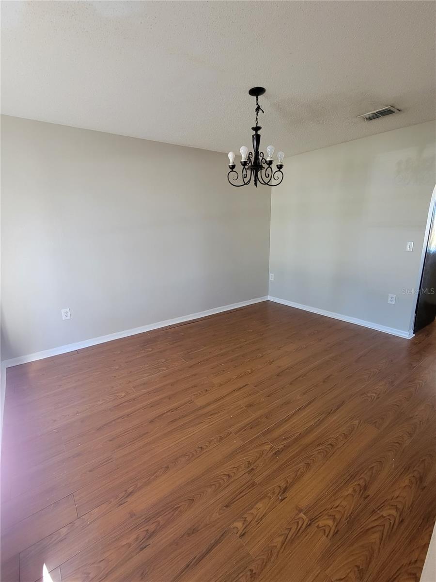Image 11 of 27 For 4963 Fiske Circle