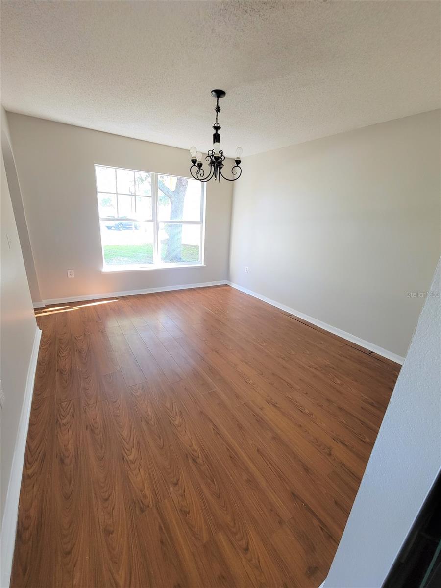 Image 12 of 27 For 4963 Fiske Circle