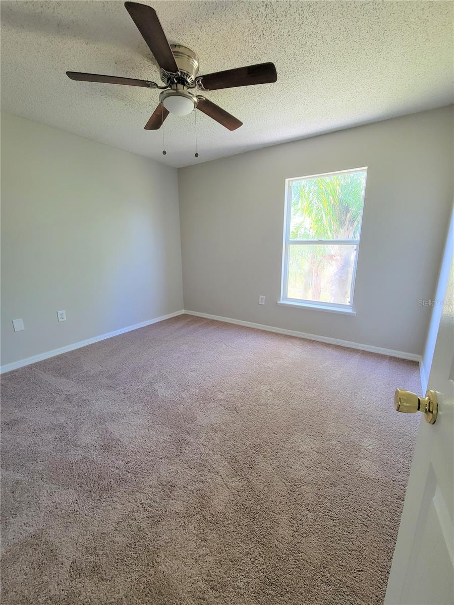 Image 19 of 27 For 4963 Fiske Circle