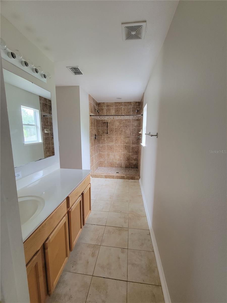 Image 5 of 27 For 4963 Fiske Circle