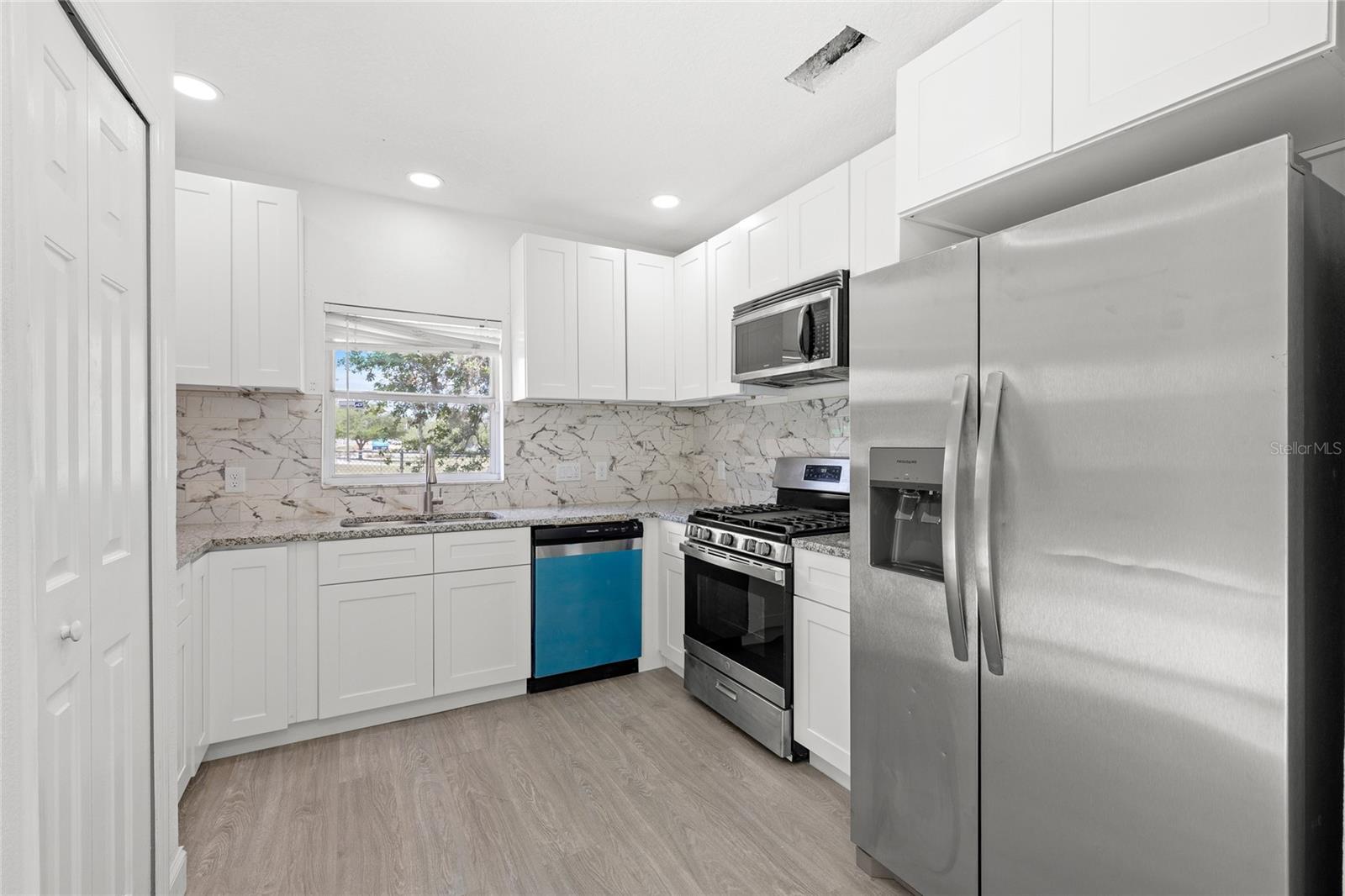 Image 10 of 27 For 5376 Cona Reef Court