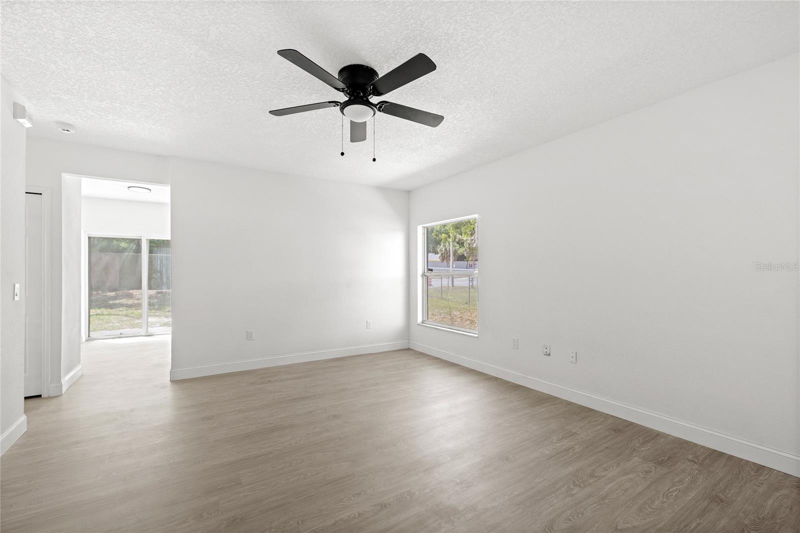 Image 18 of 27 For 5376 Cona Reef Court