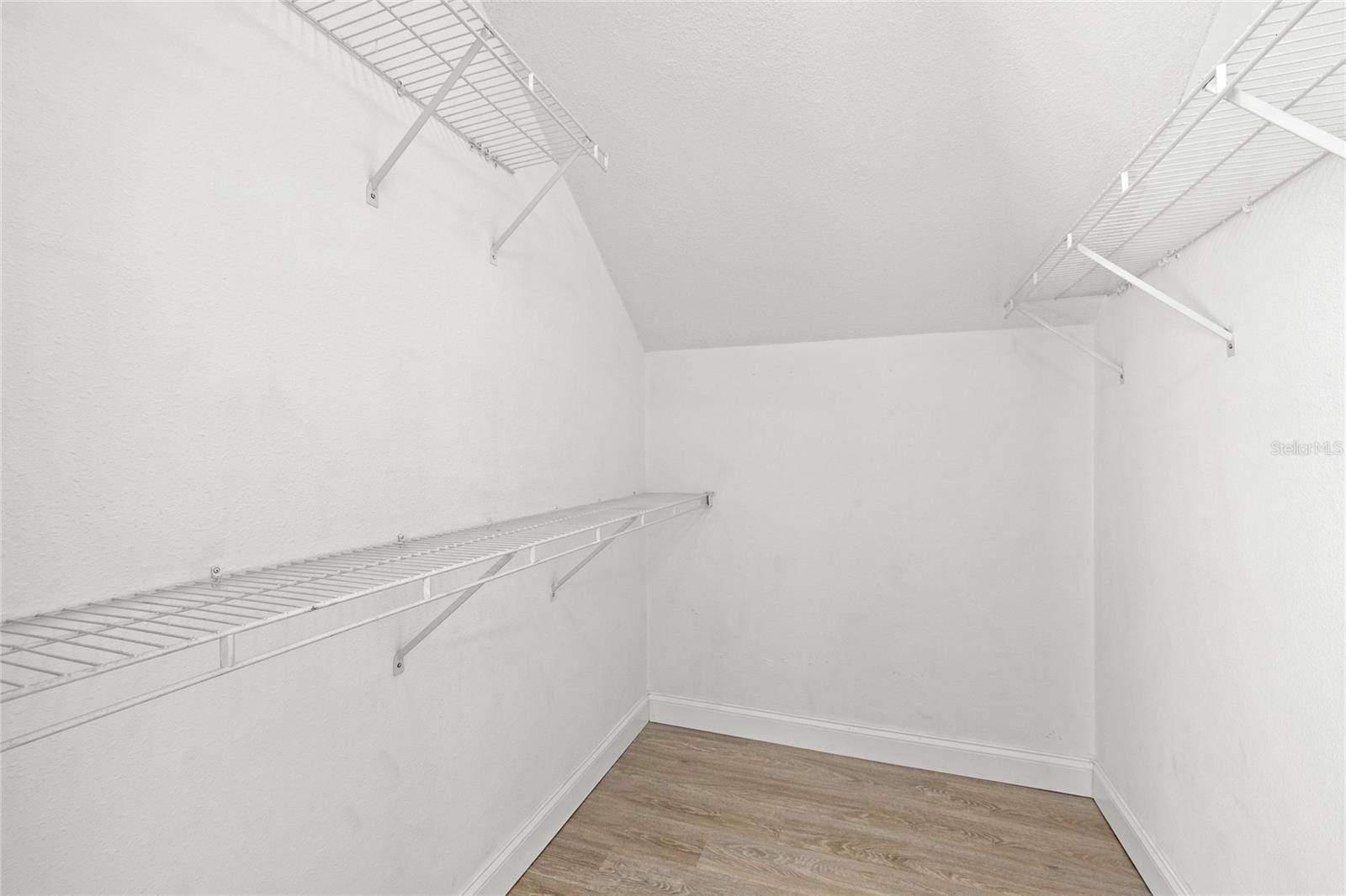 Image 21 of 27 For 5376 Cona Reef Court