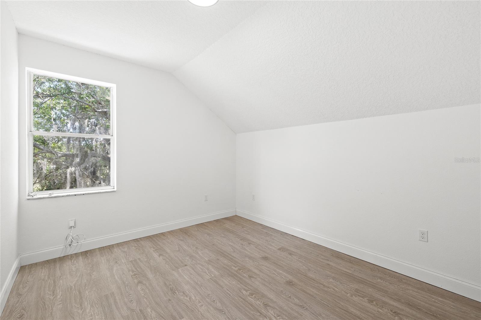 Image 23 of 27 For 5376 Cona Reef Court