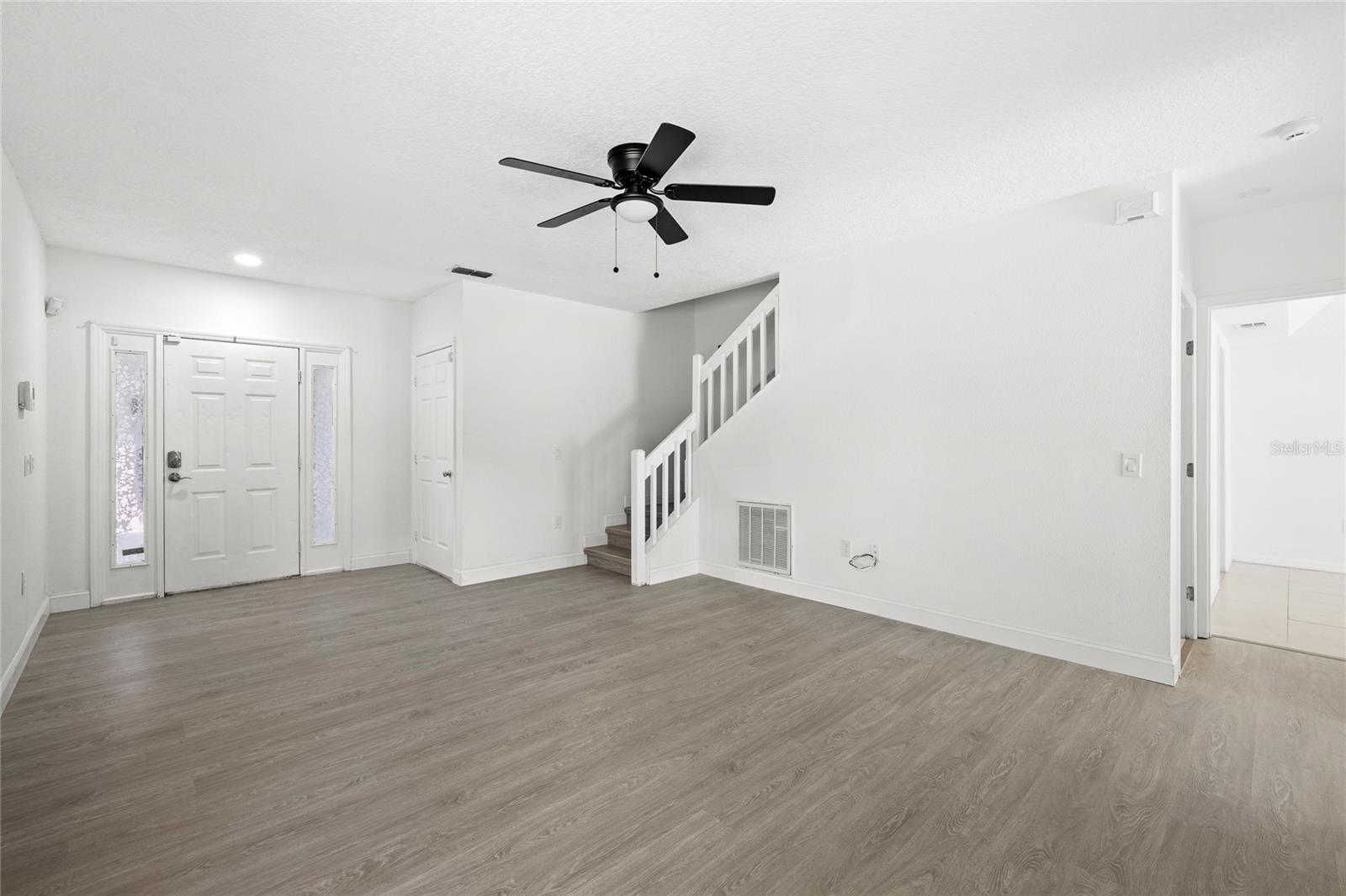 Image 5 of 27 For 5376 Cona Reef Court