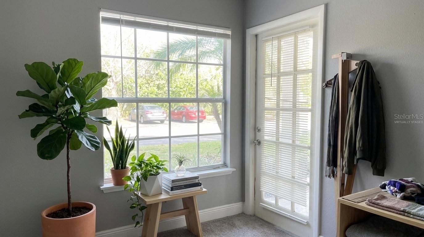 Image 11 of 25 For 1948 Lake Atriums Circle 113