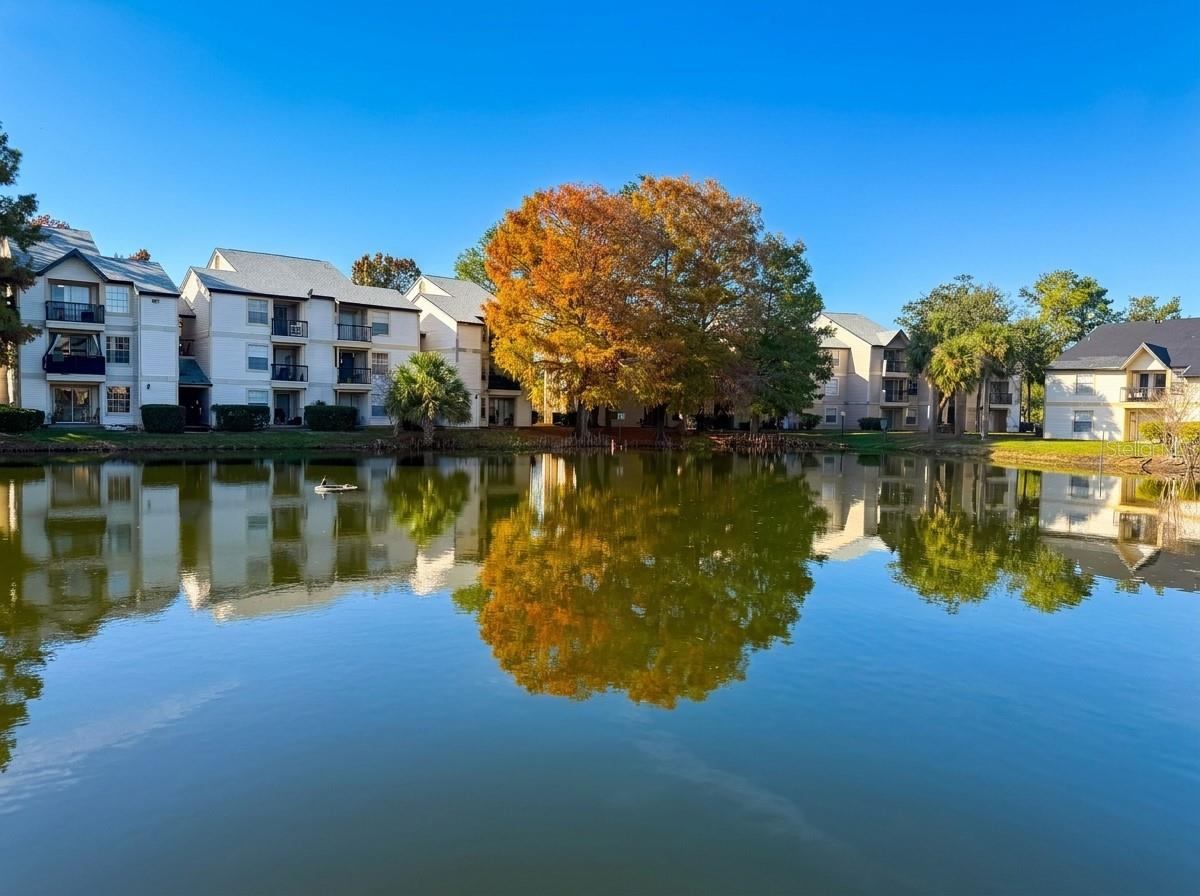 Image 19 of 25 For 1948 Lake Atriums Circle 113