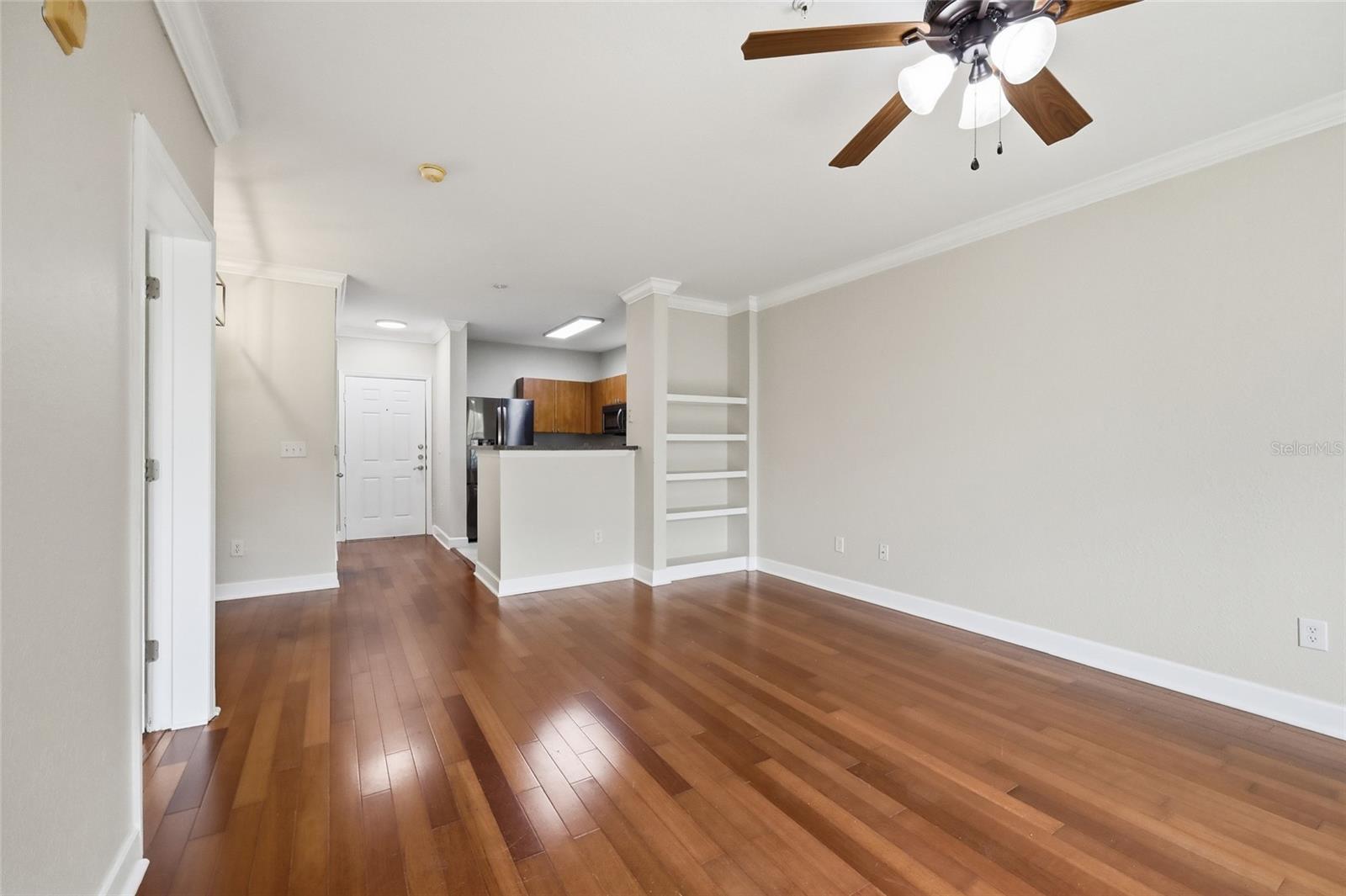 Image 11 of 26 For 204 South Street 4053