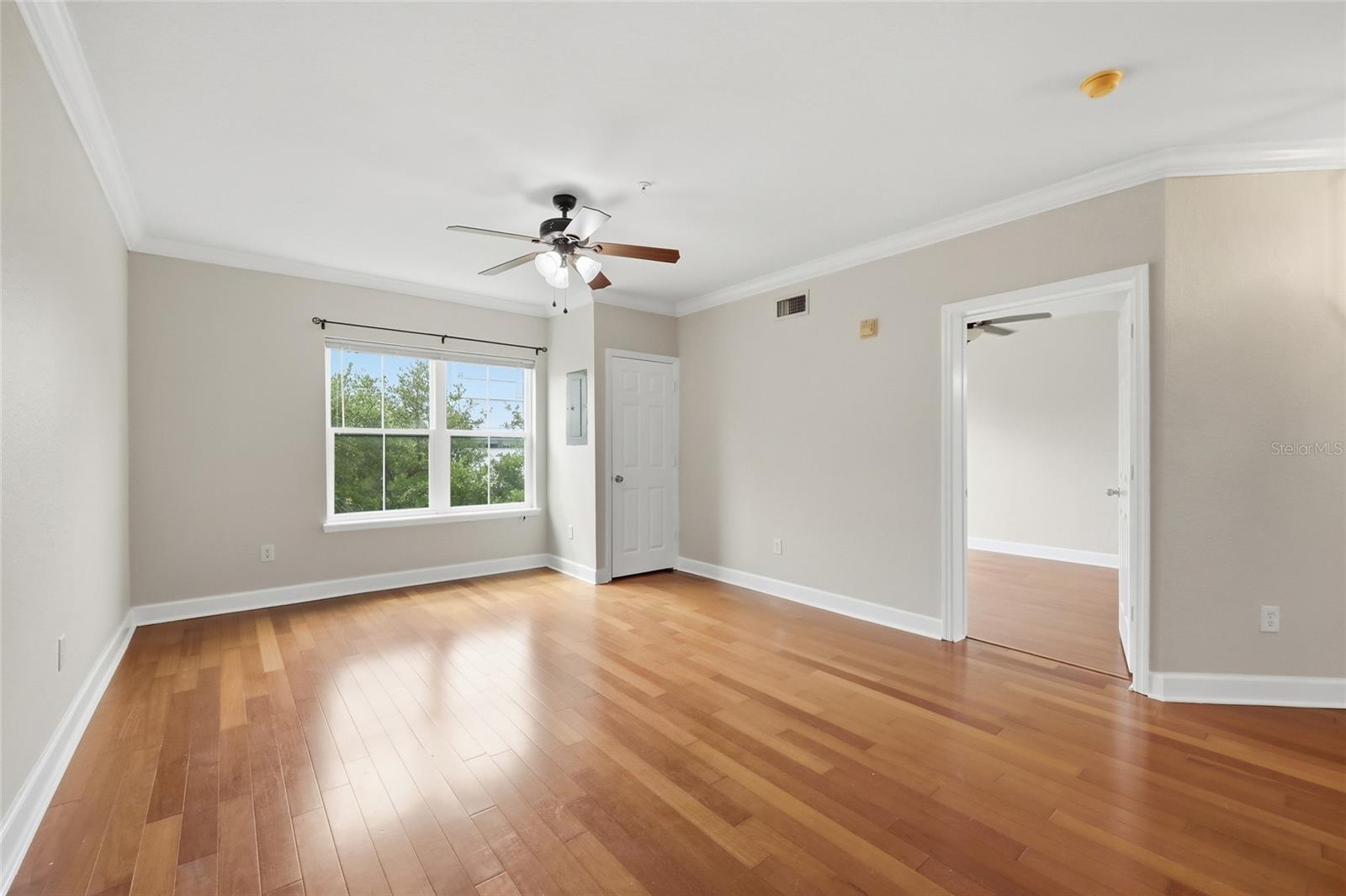Image 14 of 26 For 204 South Street 4053