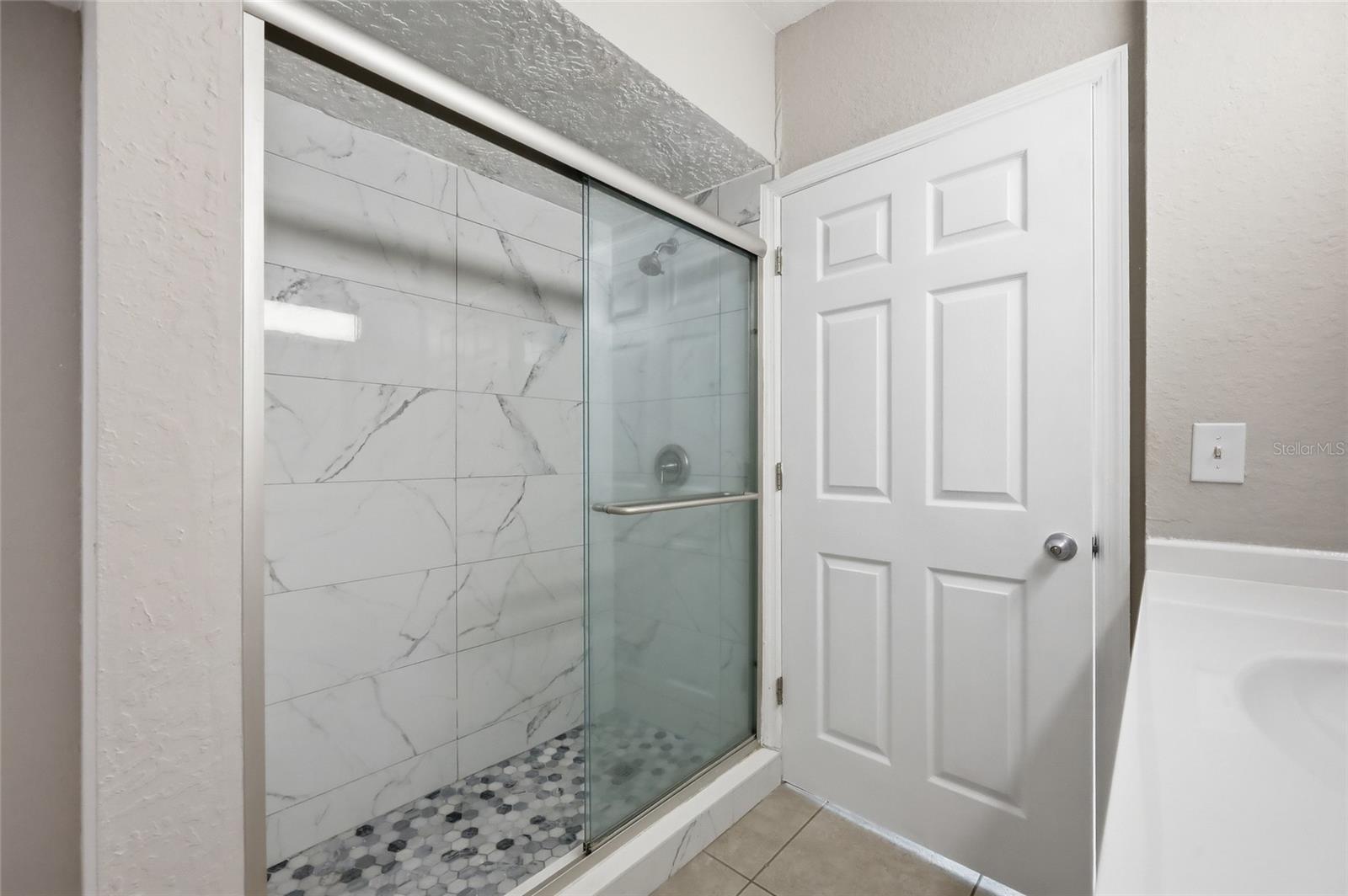 Image 17 of 26 For 204 South Street 4053