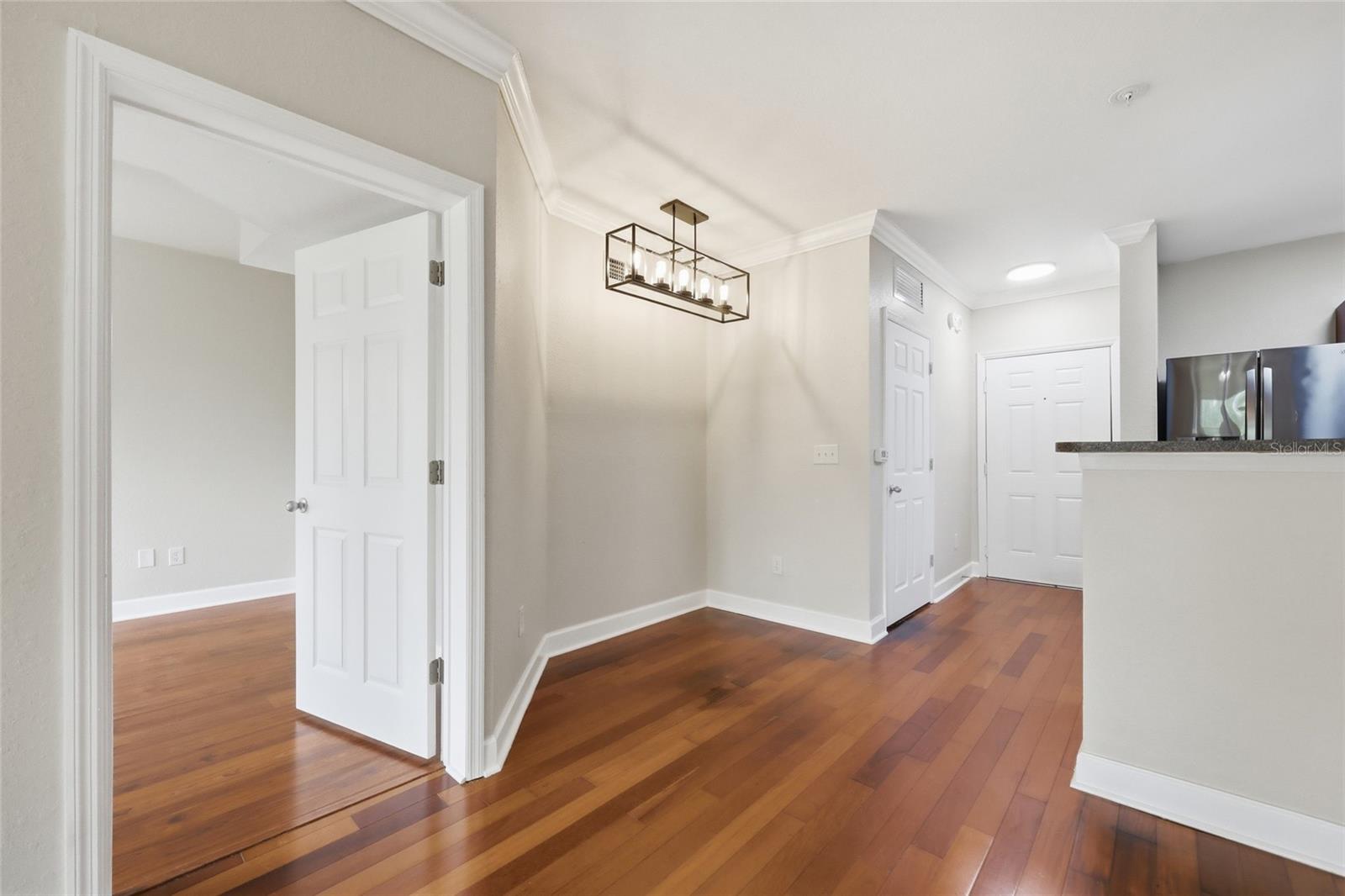 Image 18 of 26 For 204 South Street 4053