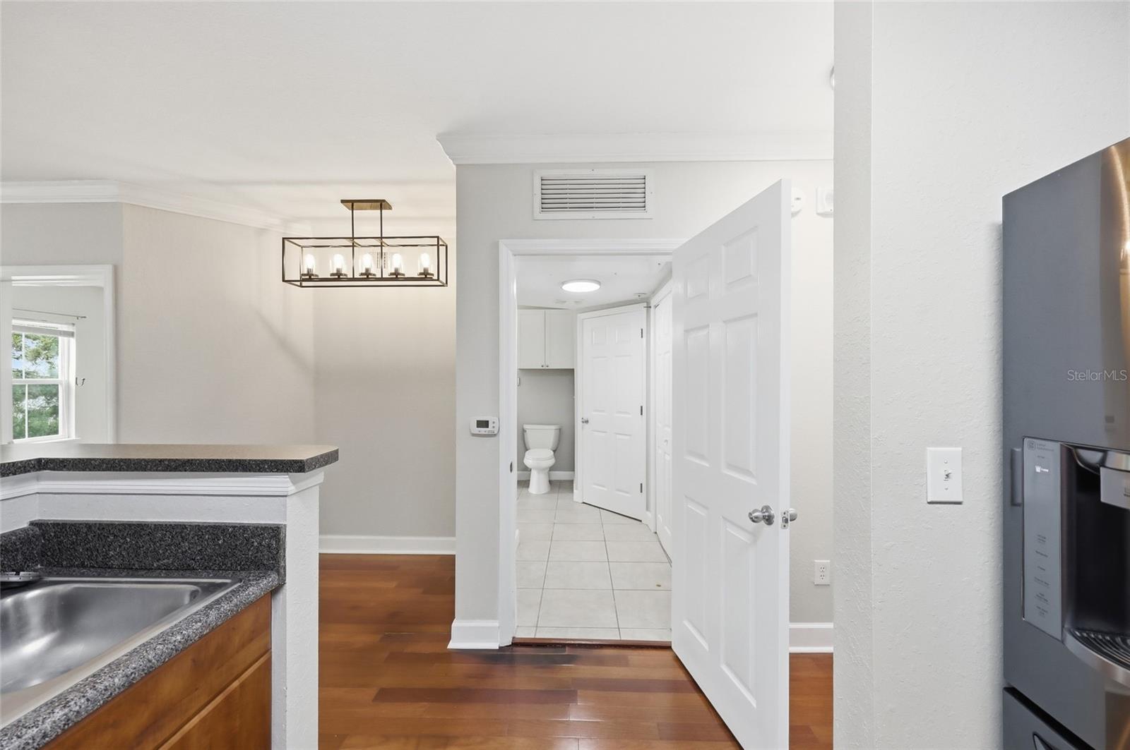 Image 9 of 26 For 204 South Street 4053