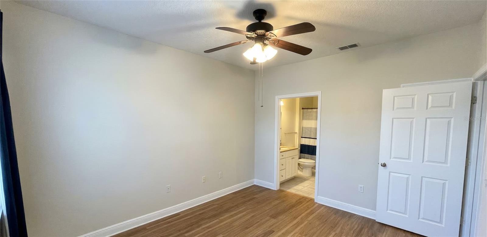 Image 7 of 15 For 430 Southern Pecan Circle 101