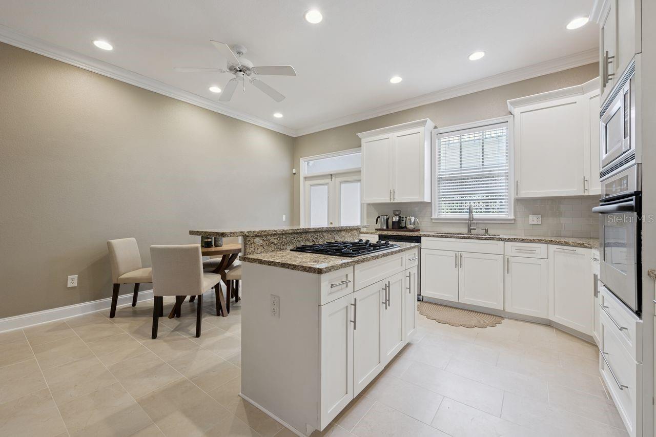 Image 14 of 48 For 1151 Delaney Avenue 3