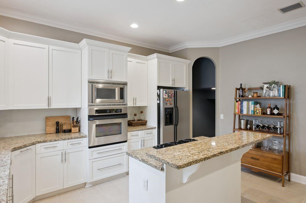 Image 15 of 48 For 1151 Delaney Avenue 3