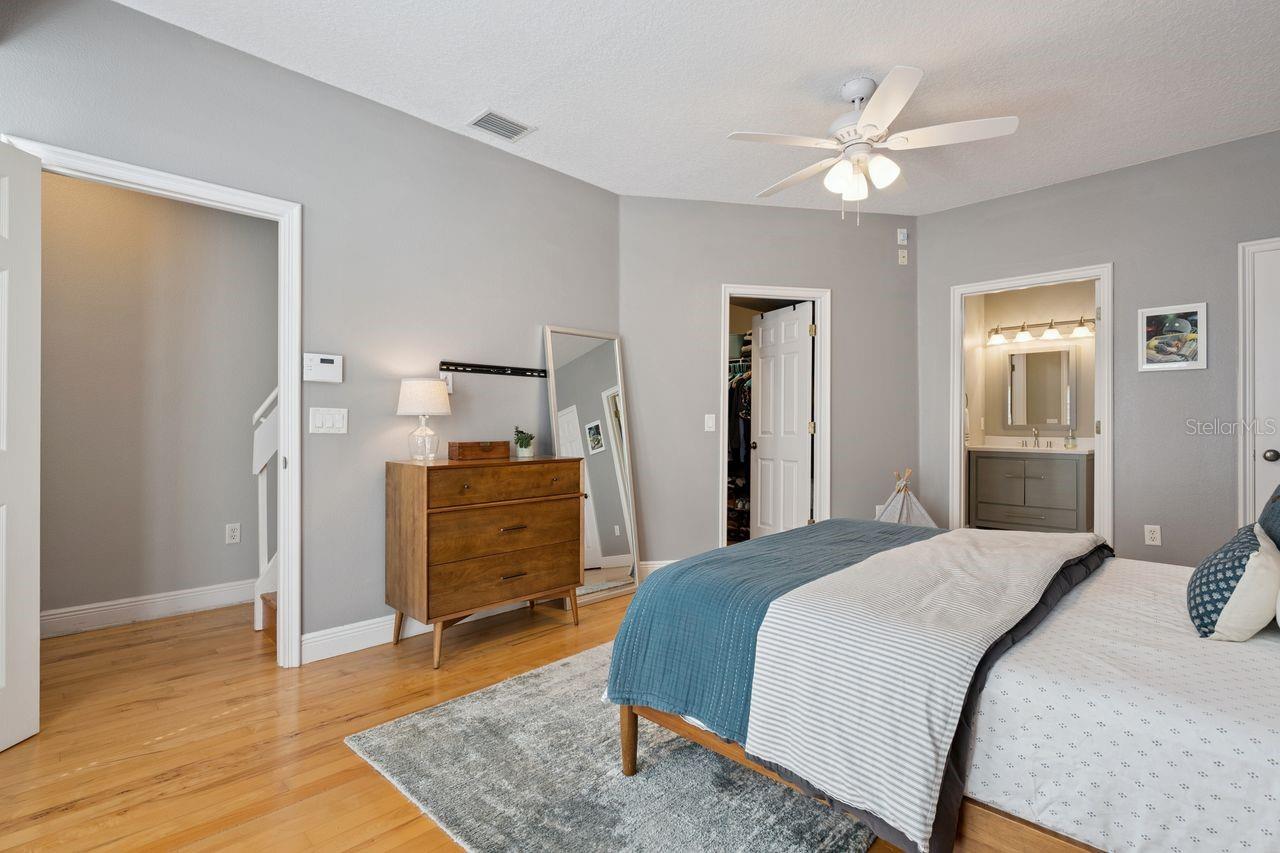 Image 22 of 48 For 1151 Delaney Avenue 3