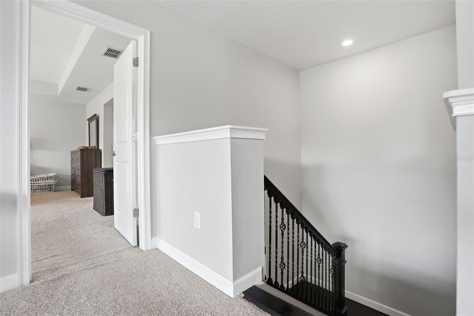 Image 17 of 45 For 7692 Green Mountain Way