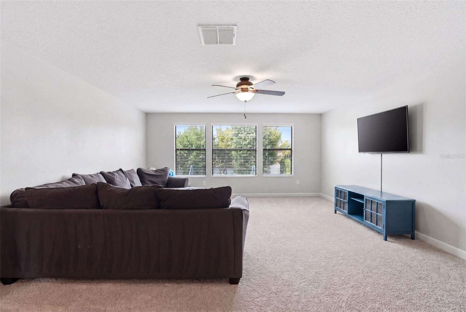 Image 18 of 45 For 7692 Green Mountain Way