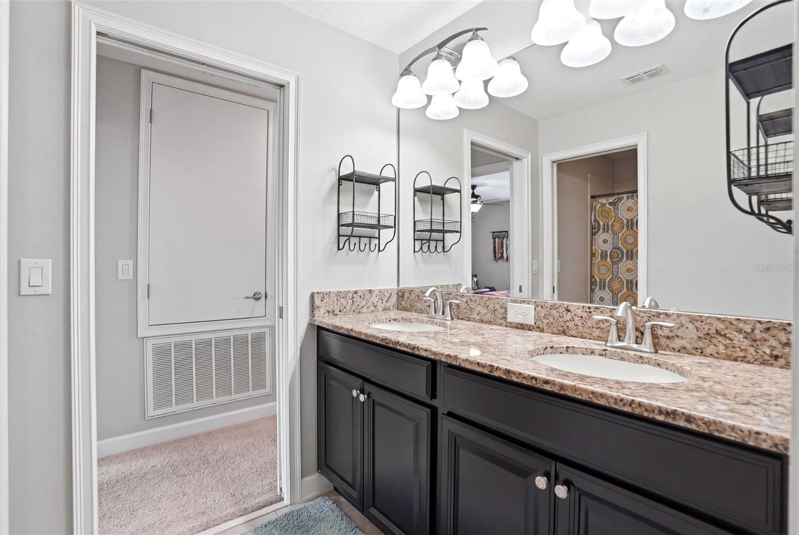 Image 31 of 45 For 7692 Green Mountain Way