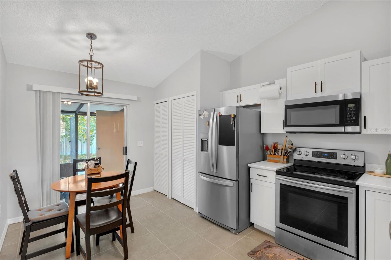Image 12 of 21 For 1397 Candlewyck Drive