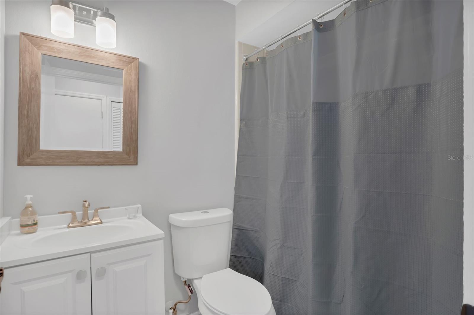 Image 15 of 21 For 1397 Candlewyck Drive